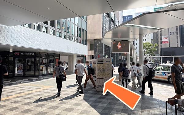 スターバックスコーヒー様を通過します